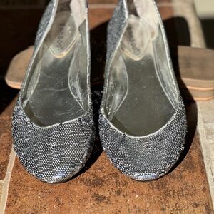 Elegant Silver Women's slip on flats ballet style Shoes